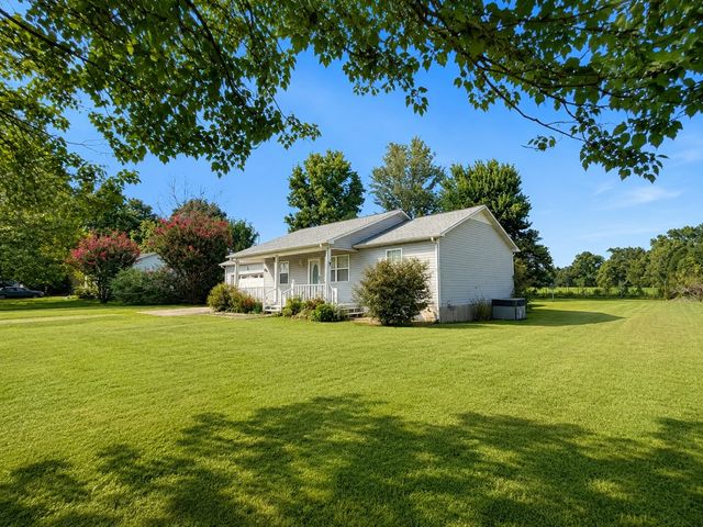 273 Jones Rd, Taft, TN 38488