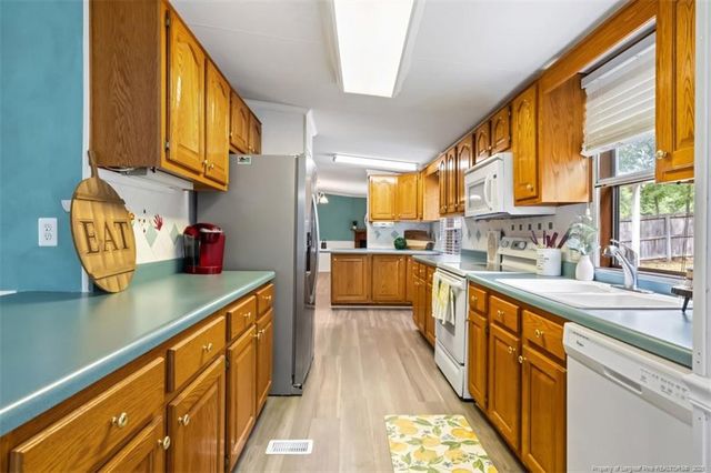 157 Beacon Lane, Cameron, NC 28326