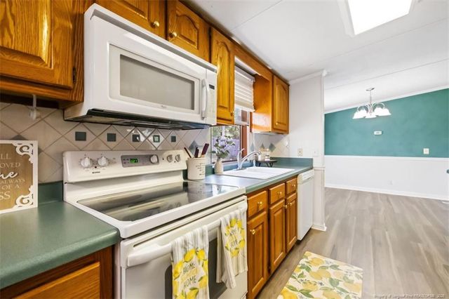 157 Beacon Lane, Cameron, NC 28326