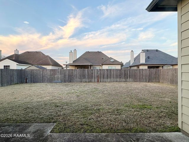 103 Gunter Grass Court, Lafayette, LA 70508