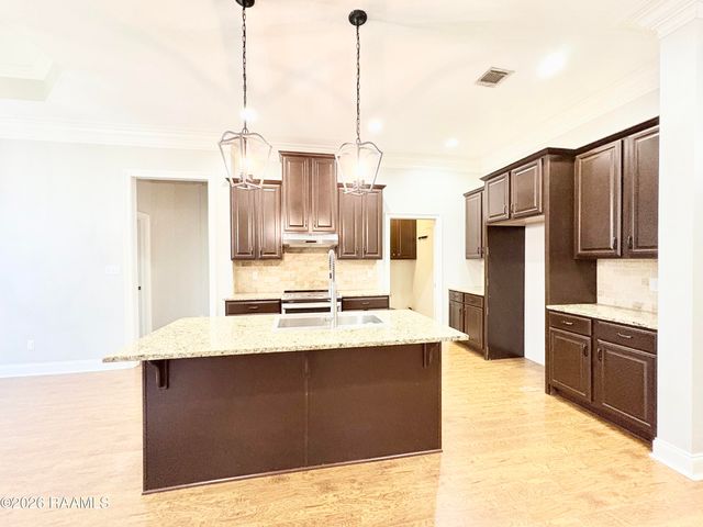 103 Gunter Grass Court, Lafayette, LA 70508