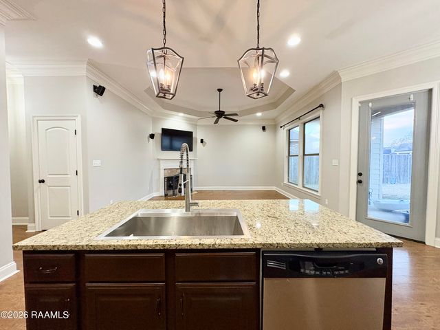 103 Gunter Grass Court, Lafayette, LA 70508