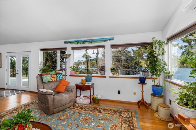 291 E Midway Lane, Shelton, WA 98584