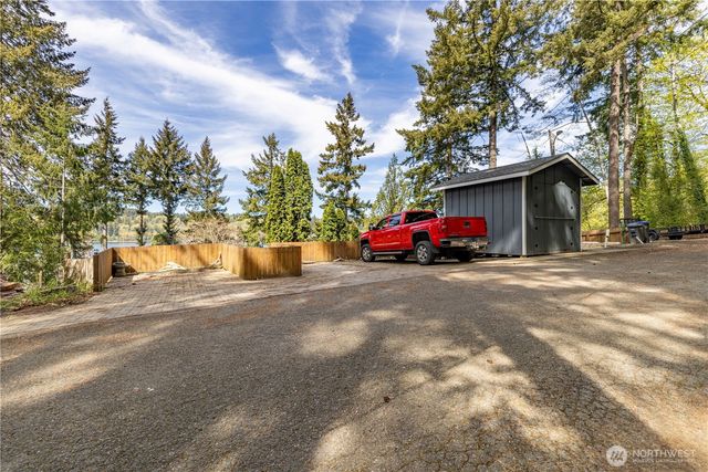 291 E Midway Lane, Shelton, WA 98584