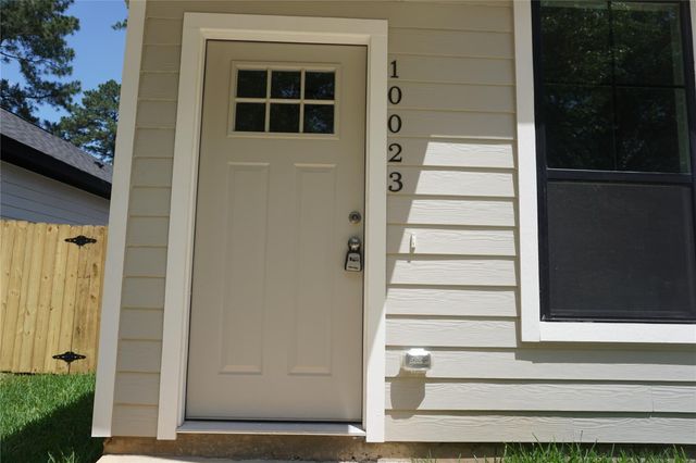 10023 Calendar, Willis, TX 77318