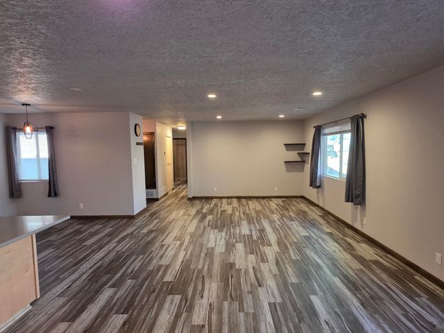 12709 Summer Avenue NE, Albuquerque, NM 87112