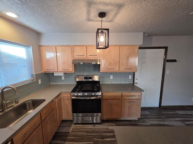 12709 Summer Avenue NE, Albuquerque, NM 87112