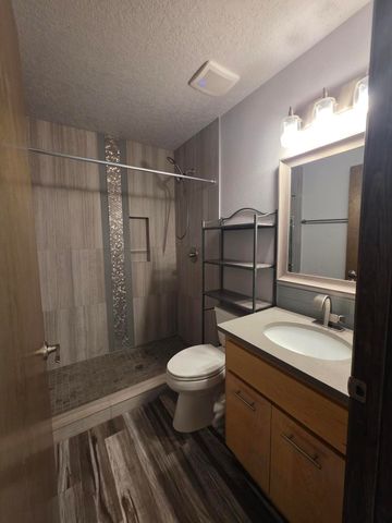 12709 Summer Avenue NE, Albuquerque, NM 87112