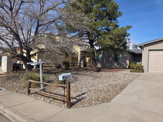 12709 Summer Avenue NE, Albuquerque, NM 87112