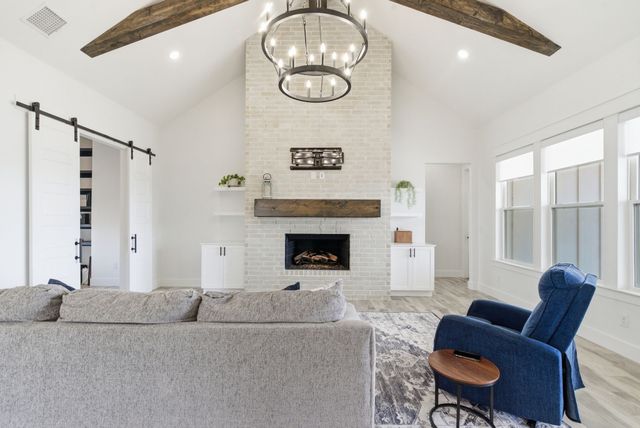 1024 Agnes North, Springtown, TX 76082