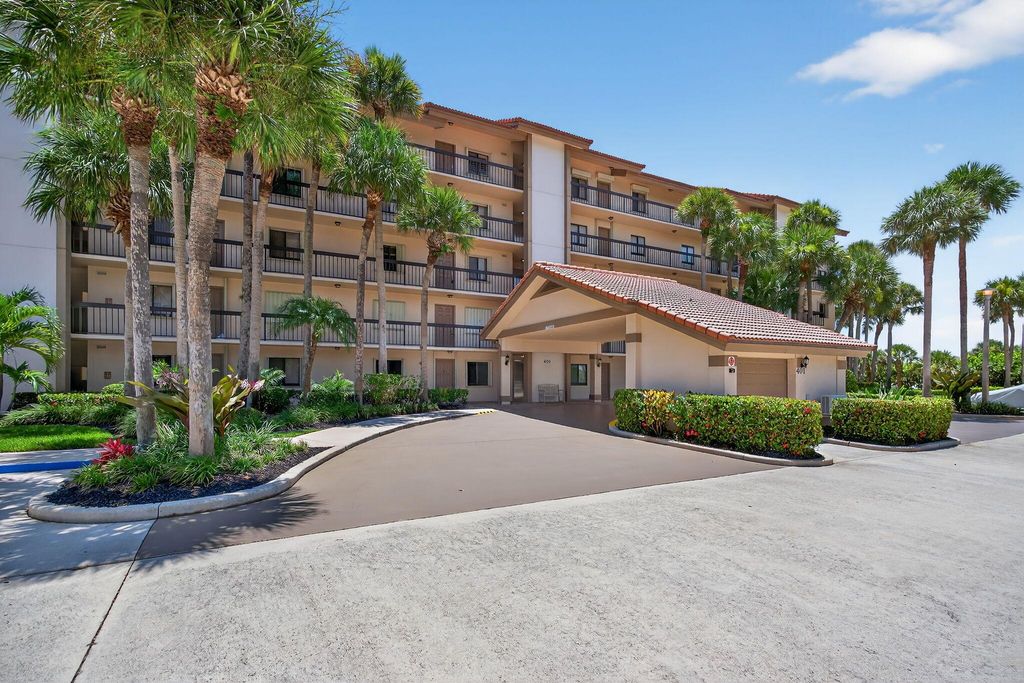 401 Ocean Bluffs Boulevard 205, Jupiter, FL 33477