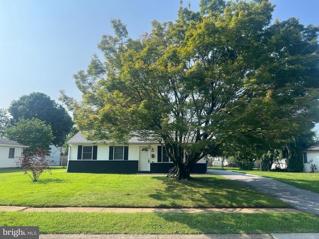 211 N BROWNLEAF RD, Newark, DE 19713