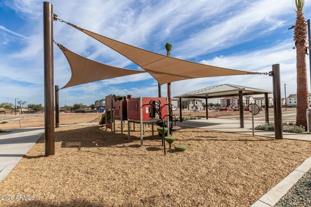 13975 W Luke 107 Parkway, Surprise, AZ 85374