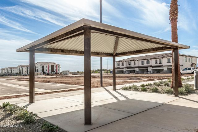 13975 W Luke 107 Parkway, Surprise, AZ 85374