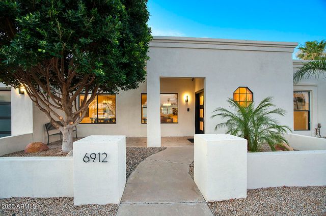 6912 E REDFIELD Road, Scottsdale, AZ 85254