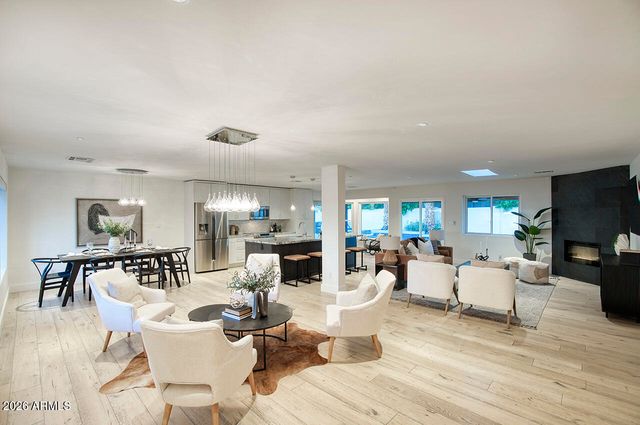 6912 E REDFIELD Road, Scottsdale, AZ 85254
