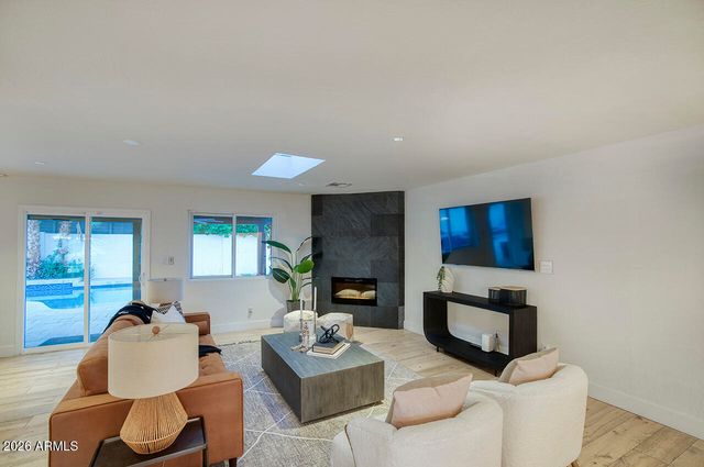 6912 E REDFIELD Road, Scottsdale, AZ 85254