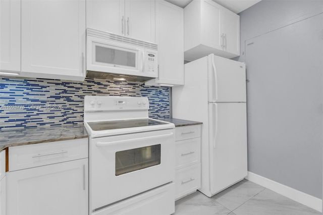 7401 SW 82nd St 301S, Miami, FL 33143