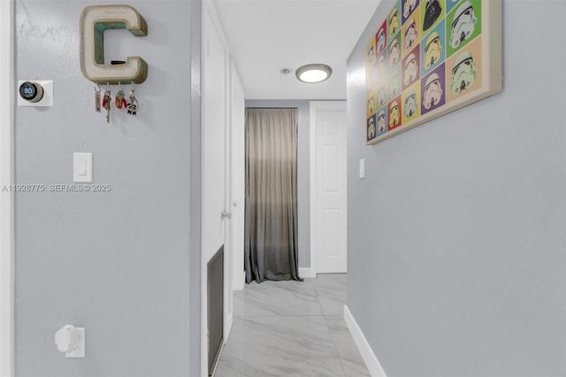 7401 SW 82nd St 301S, Miami, FL 33143