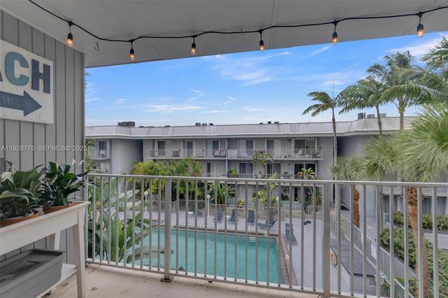 7401 SW 82nd St 301S, Miami, FL 33143