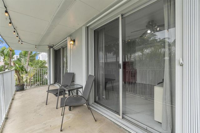 7401 SW 82nd St 301S, Miami, FL 33143