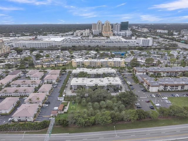 7401 SW 82nd St 301S, Miami, FL 33143