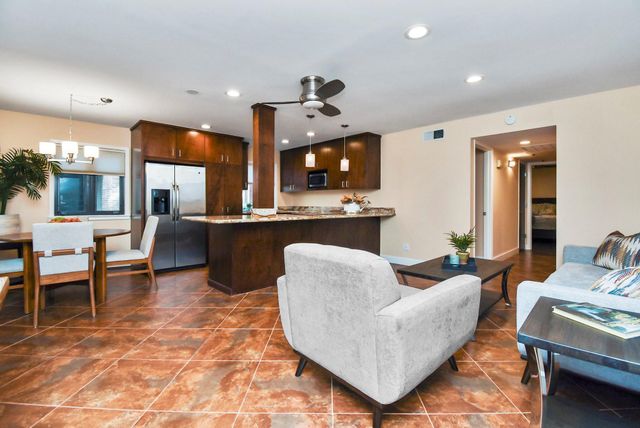 6401 Bayou Glen Road, Houston, TX 77057