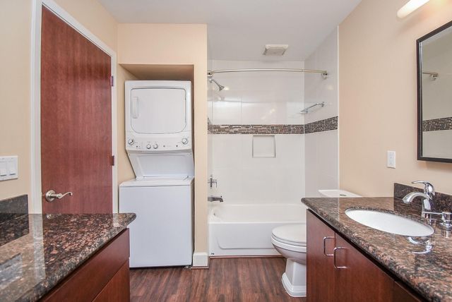 6401 Bayou Glen Road, Houston, TX 77057