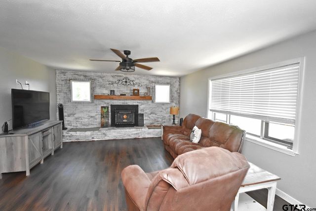 258 County Road 3199, Winnsboro, TX 75494