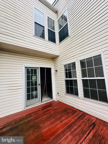 2527 BANSHIRE DR, Herndon, VA 20171