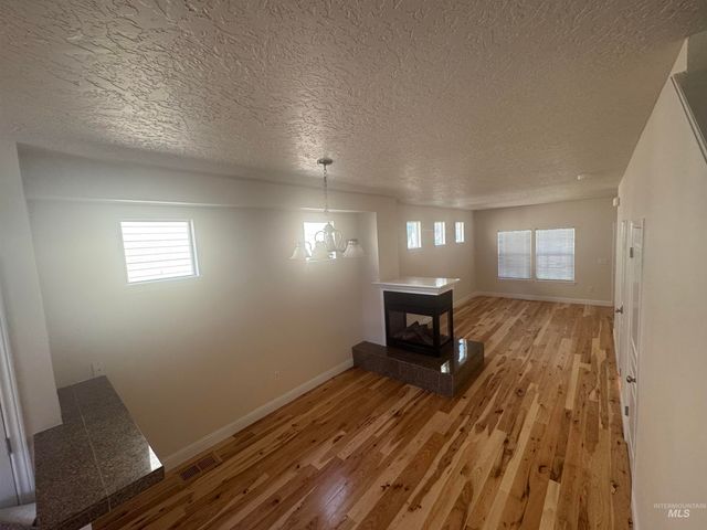 2103 N 34th St, Boise, ID 83703