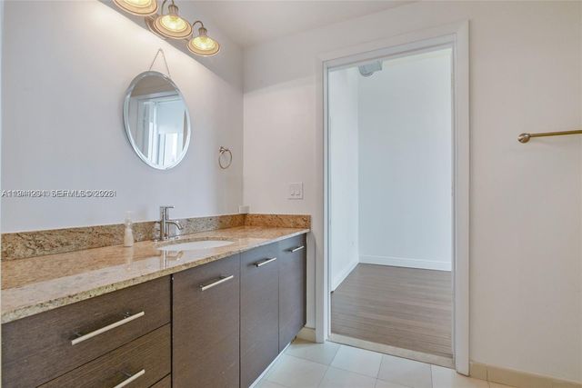 3029 NE 188th St 505, Aventura, FL 33180