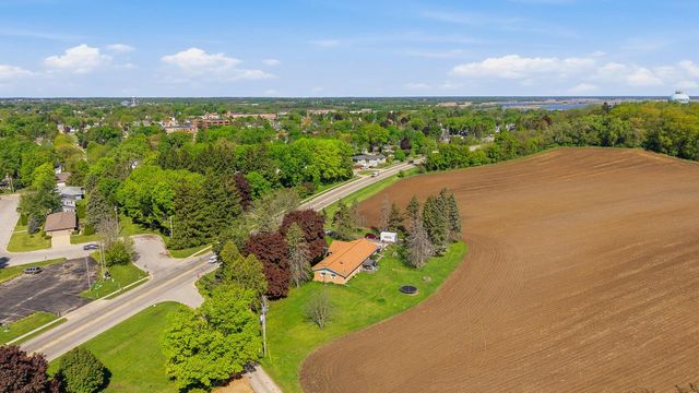 1202 E Lake STREET, Horicon, WI 53032