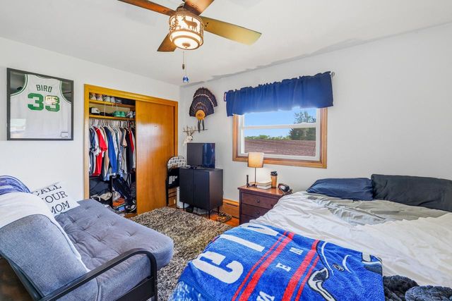 1202 E Lake STREET, Horicon, WI 53032