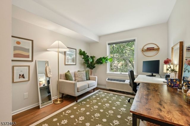 50 Pine St 206, Montclair Twp., NJ 07042