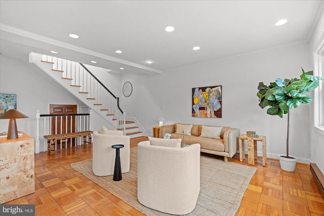 3206 GUNSTON RD, Alexandria, VA 22302