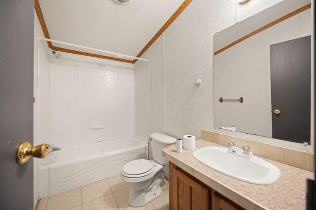 324 Lawless Lane, Jamestown, KY 42629