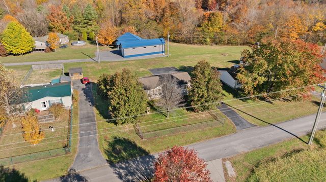 324 Lawless Lane, Jamestown, KY 42629
