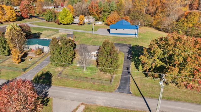 324 Lawless Lane, Jamestown, KY 42629