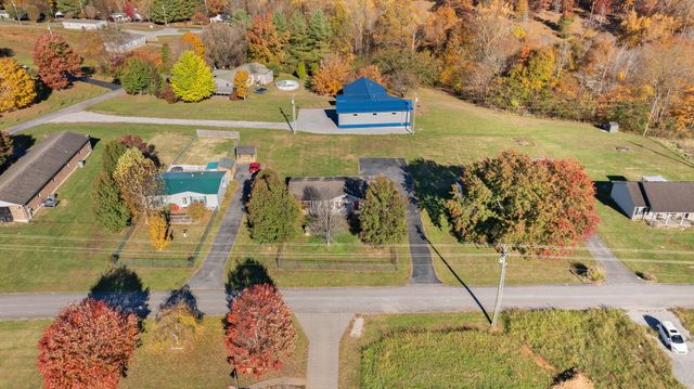 324 Lawless Lane, Jamestown, KY 42629