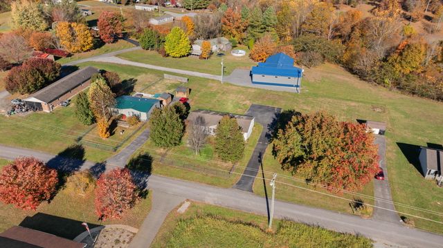 324 Lawless Lane, Jamestown, KY 42629