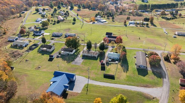 324 Lawless Lane, Jamestown, KY 42629