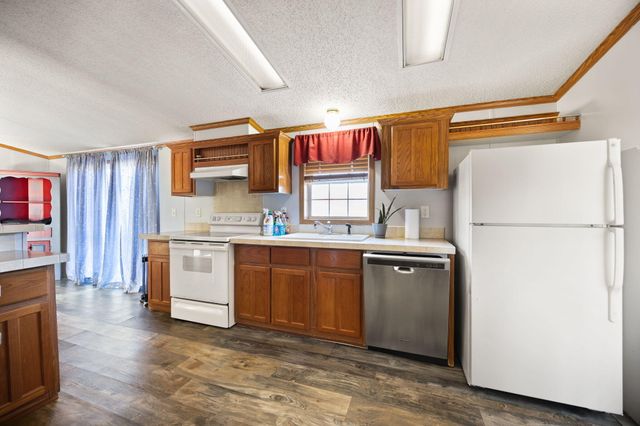 324 Lawless Lane, Jamestown, KY 42629