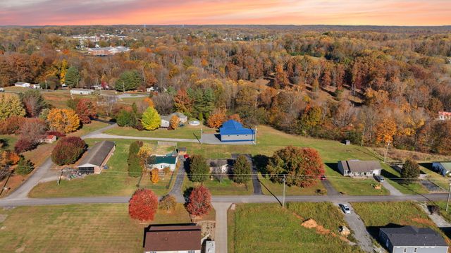 324 Lawless Lane, Jamestown, KY 42629