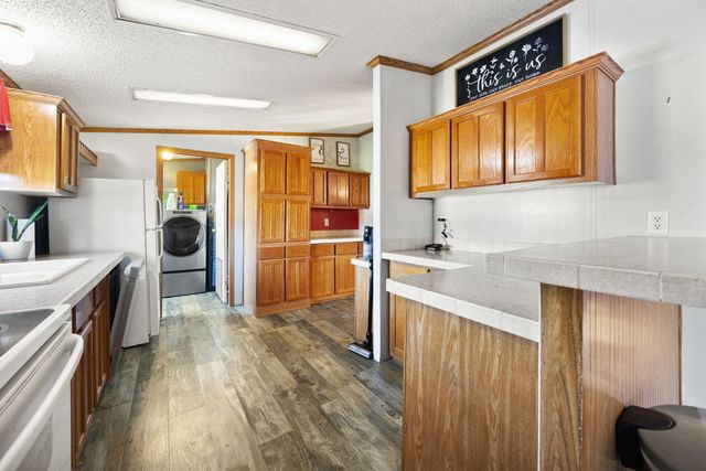 324 Lawless Lane, Jamestown, KY 42629