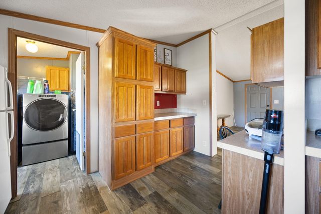 324 Lawless Lane, Jamestown, KY 42629