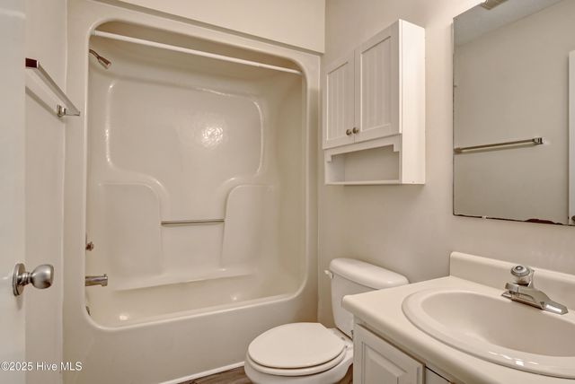 2029 Eastwood Road Apt 116, Wilmington, NC 28403