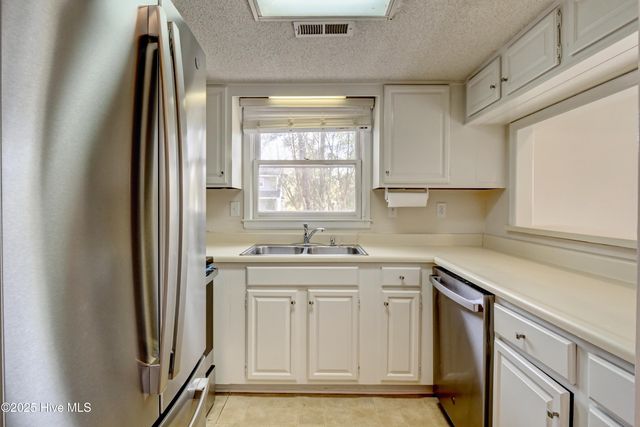 2029 Eastwood Road Apt 116, Wilmington, NC 28403