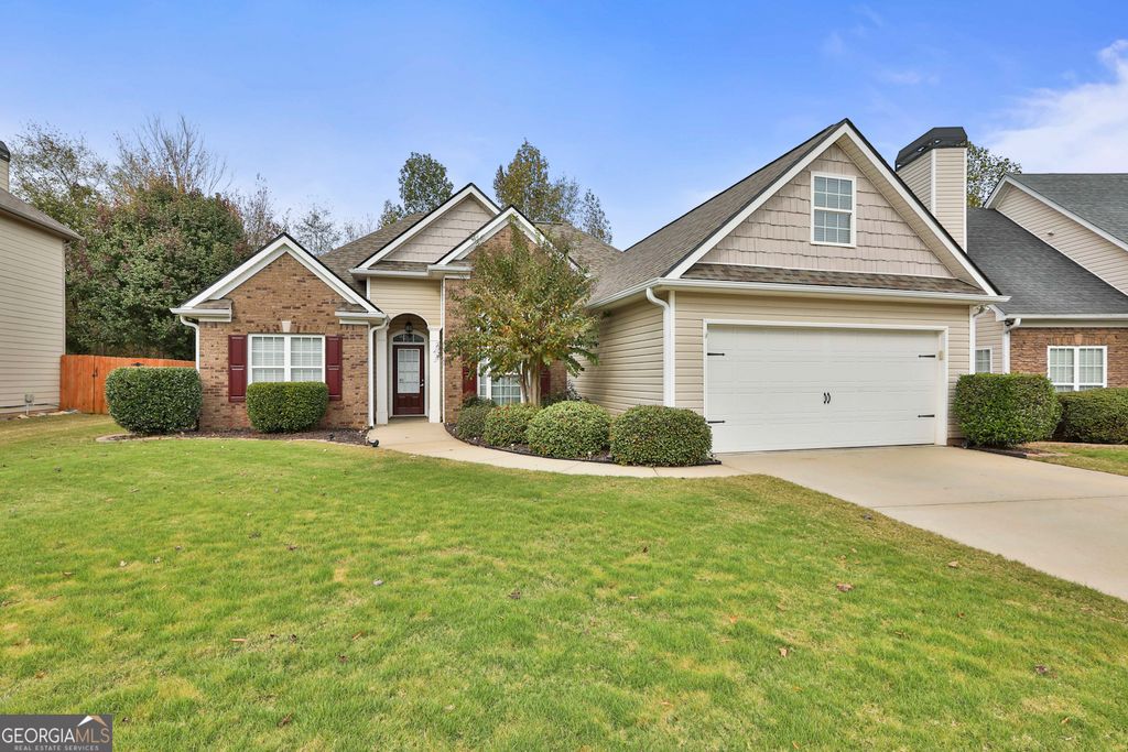 227 Village Park Drive, Newnan, GA 30265