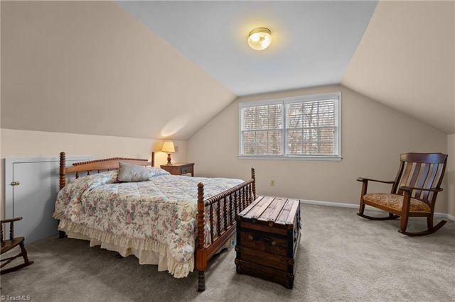 404 Hassellwood Drive, Jamestown, NC 27282